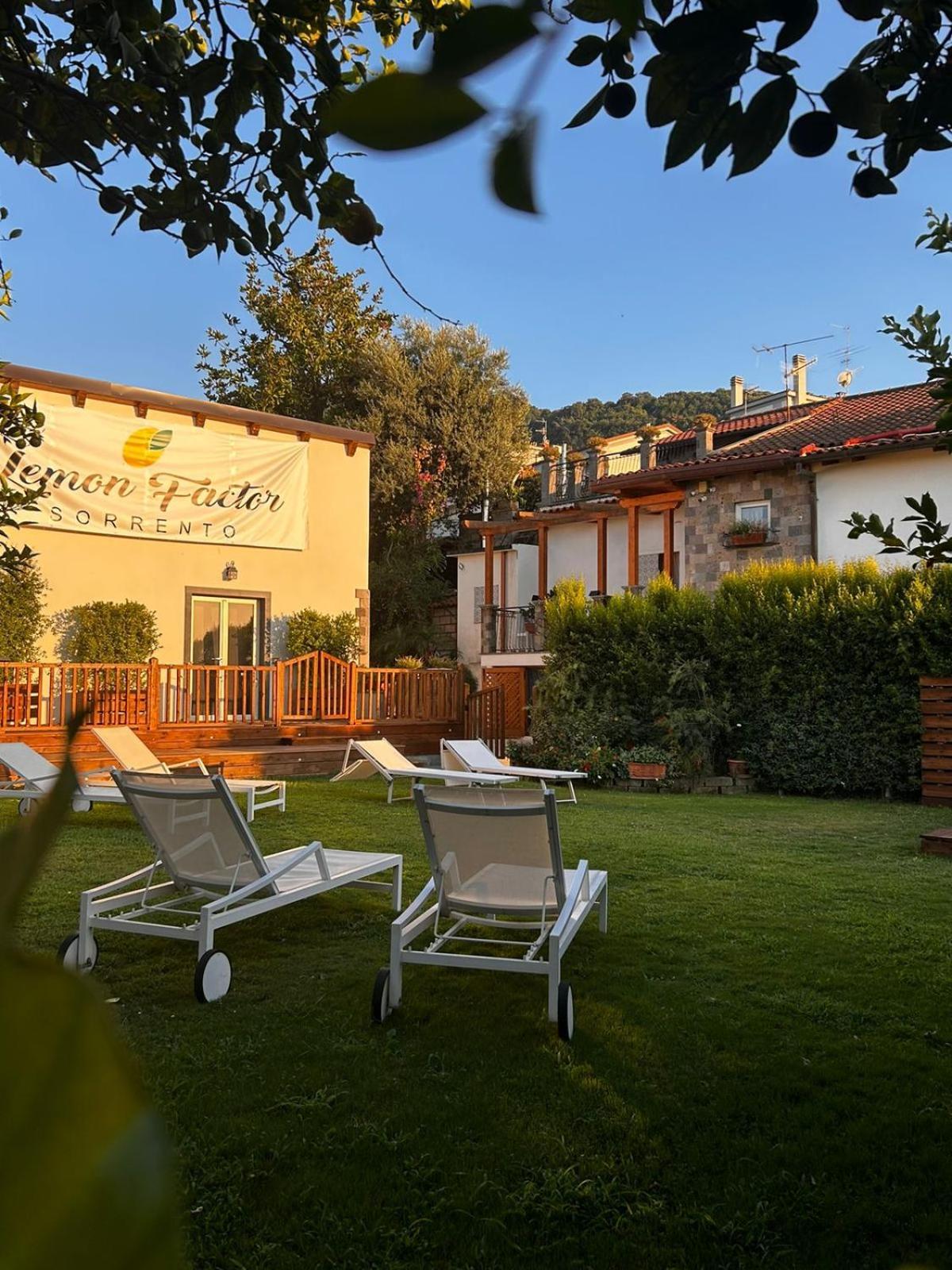 Bed and Breakfast Lemon Factor Сорренто Екстер'єр фото