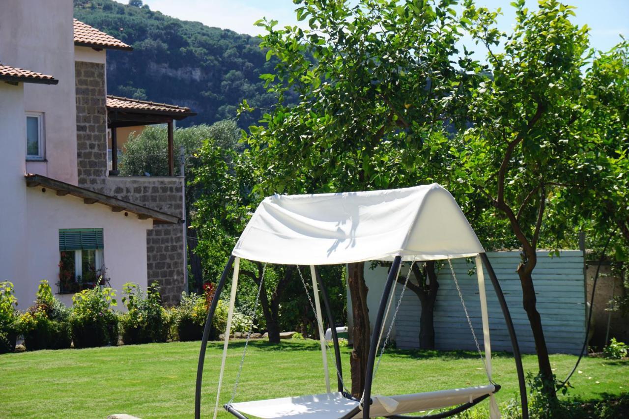 Bed and Breakfast Lemon Factor Сорренто Екстер'єр фото
